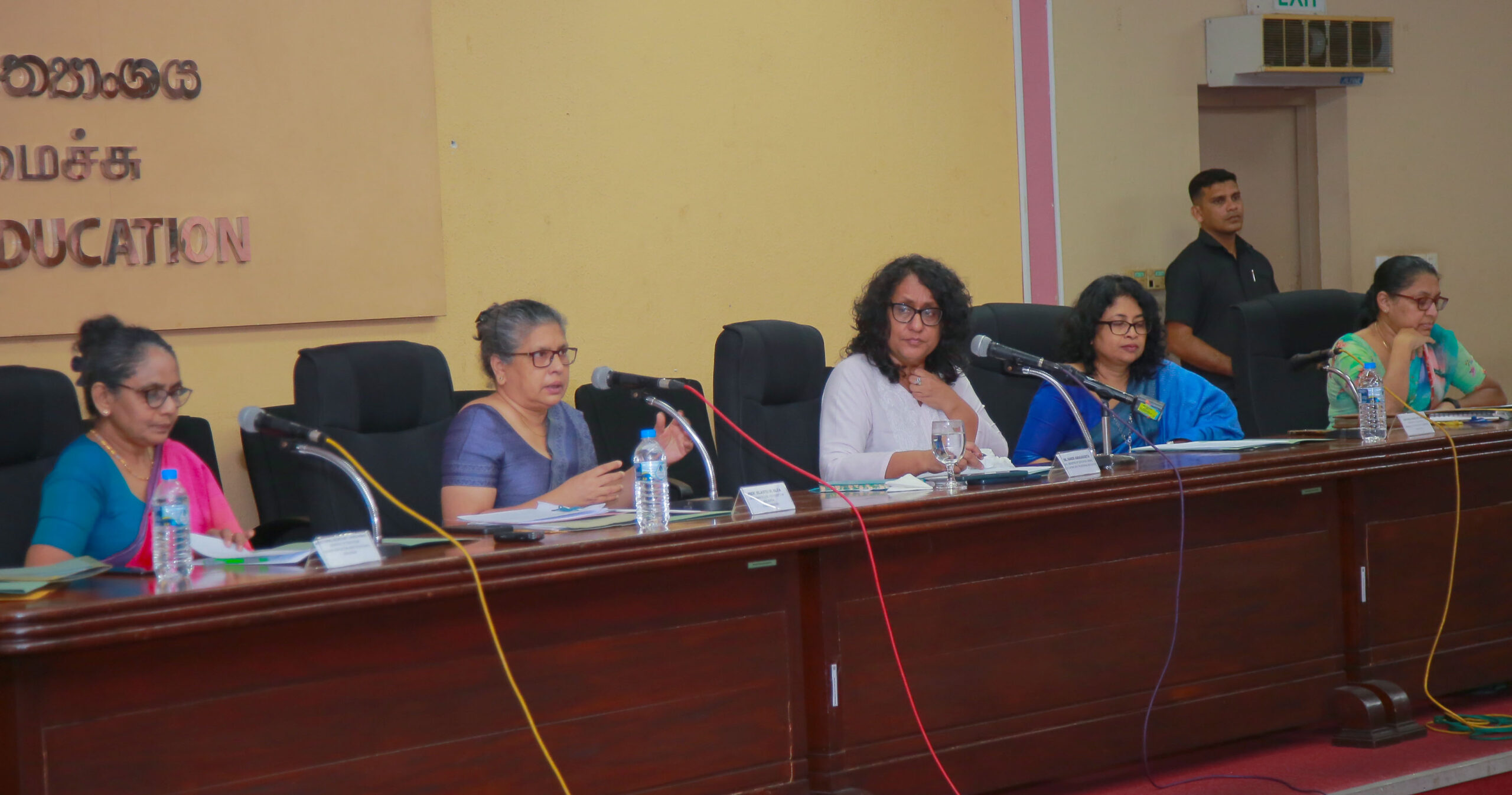 The Prime Minister and the Minister of Education, Higher Education, and Vocational Education, Dr. Harini Amarasuriya points out the Importance of Formulating a New Policy by Recognizing Emerging Trends and Contemporary Needs at the National Committee on Higher Education Policy Development.